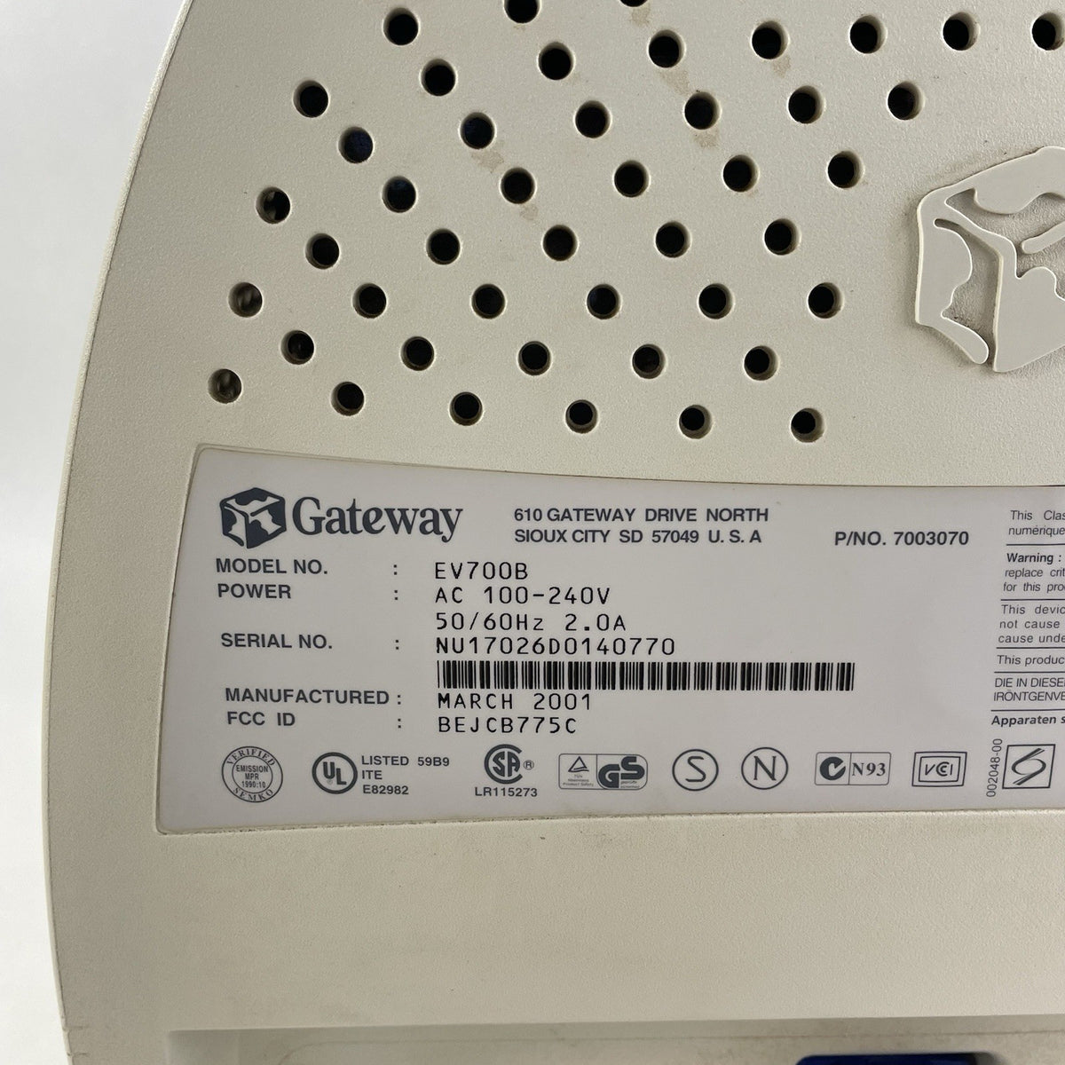 Gateway EV700B 16" 85hz 1024x768 VGA CRT Monitor - Tested8