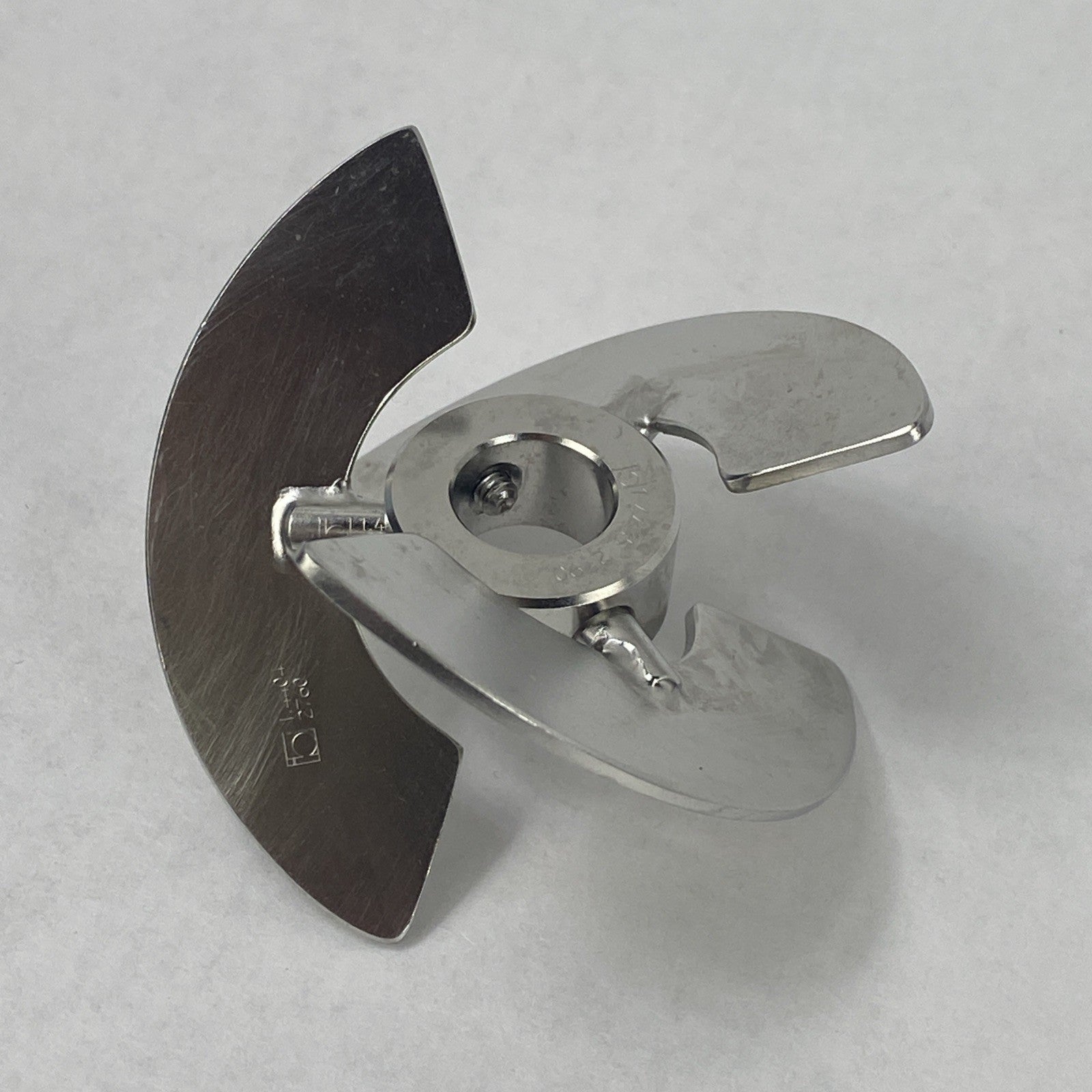 BBI Biotech Bioreactor 3-Blade Segment Impeller Ø 67mm 10mm Shaft2