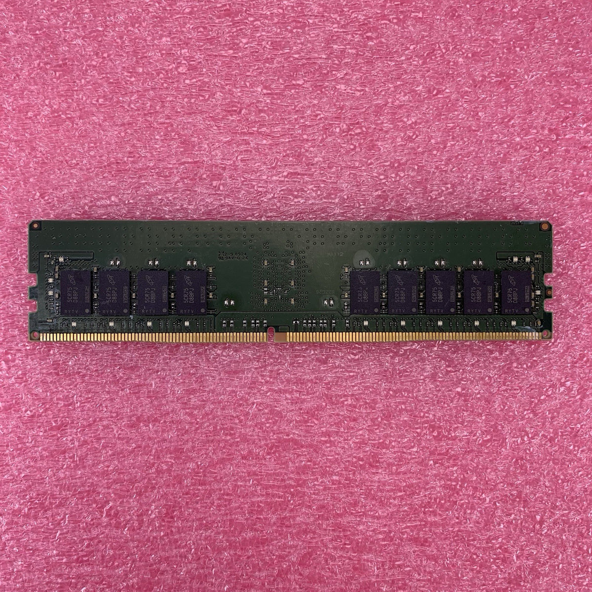 Micron MTA18ASF2G72PDZ-3G2R1 16GB 1Rx16 Desktop Memory RAM7