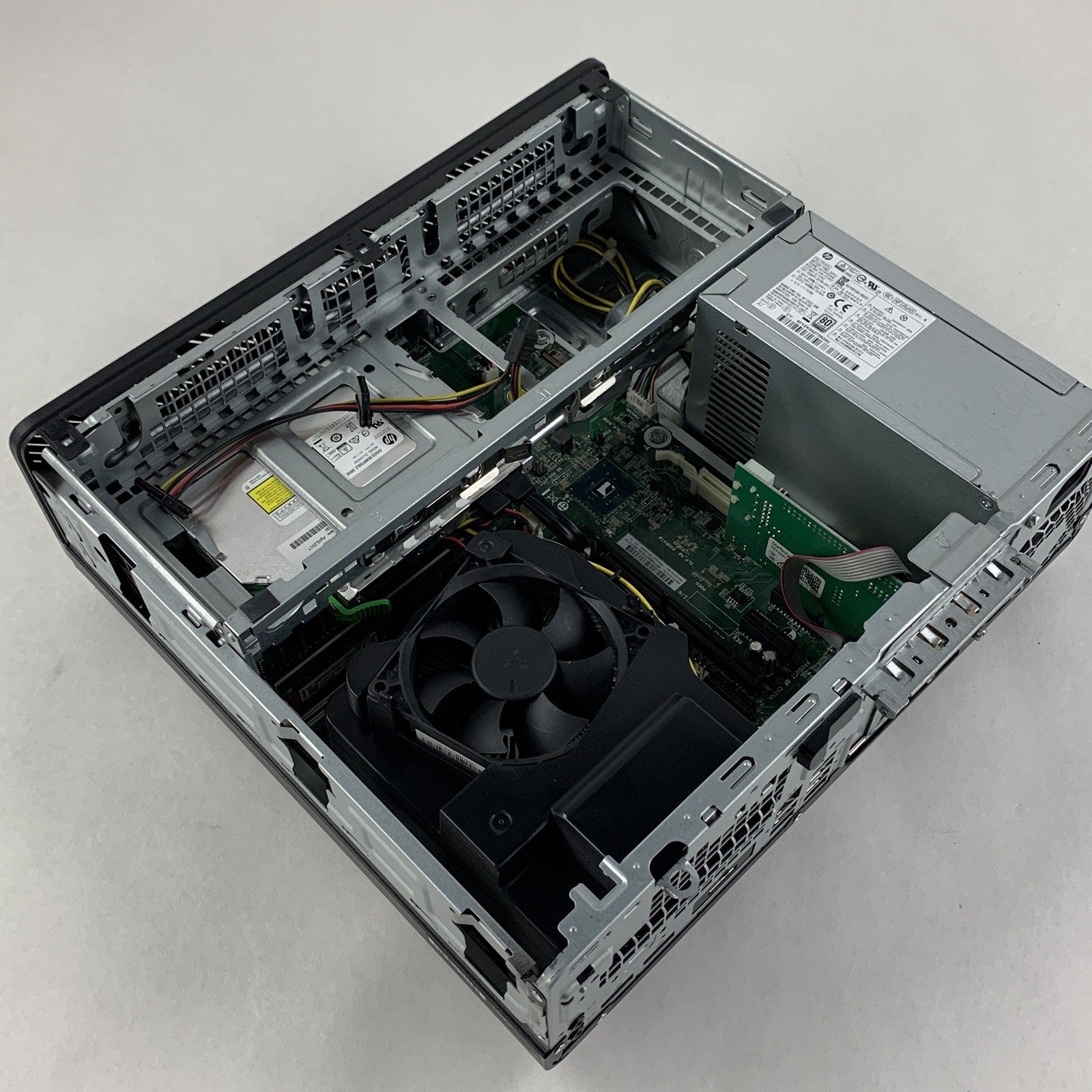 HP EliteDesk 800 G3 SFF Intel Quad Core i5-7500 3.40 GHz 16 GB RAM No HDD No OS