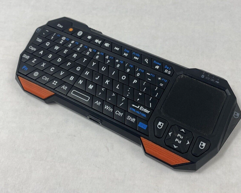Mini Bluetooth Keyboard with Built-In Touchpad IS11-BT05 Power Tested