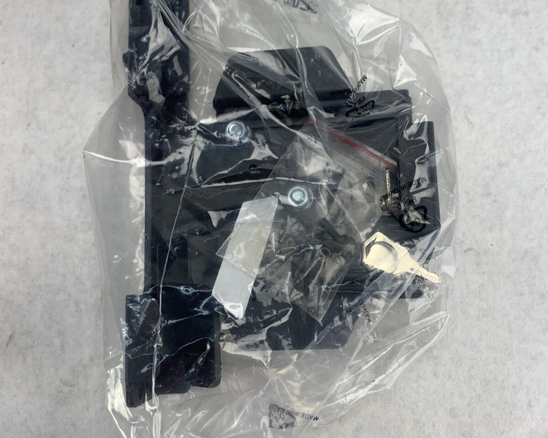 TAB4METKLS Adjustable Locking Tablet Mount