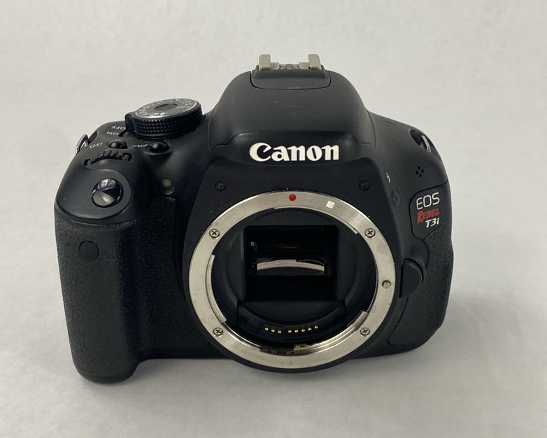 Canon DS126311 Camera EFS 18-55mm Macro 0.25m/0.8ft Zoom Lens w/Battery and Dock