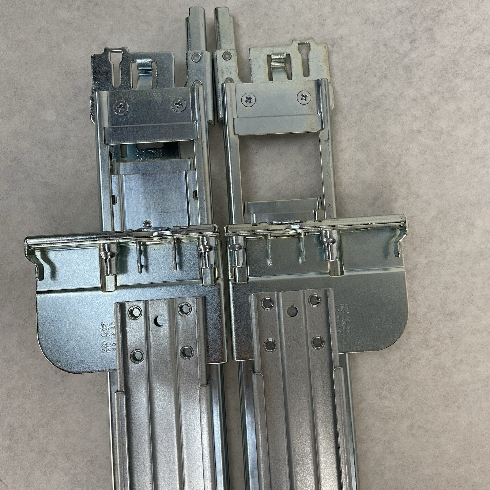 Dell PowerEdge 2U Server Sliding Rail Kit 061KCY 0FYK4G L & R