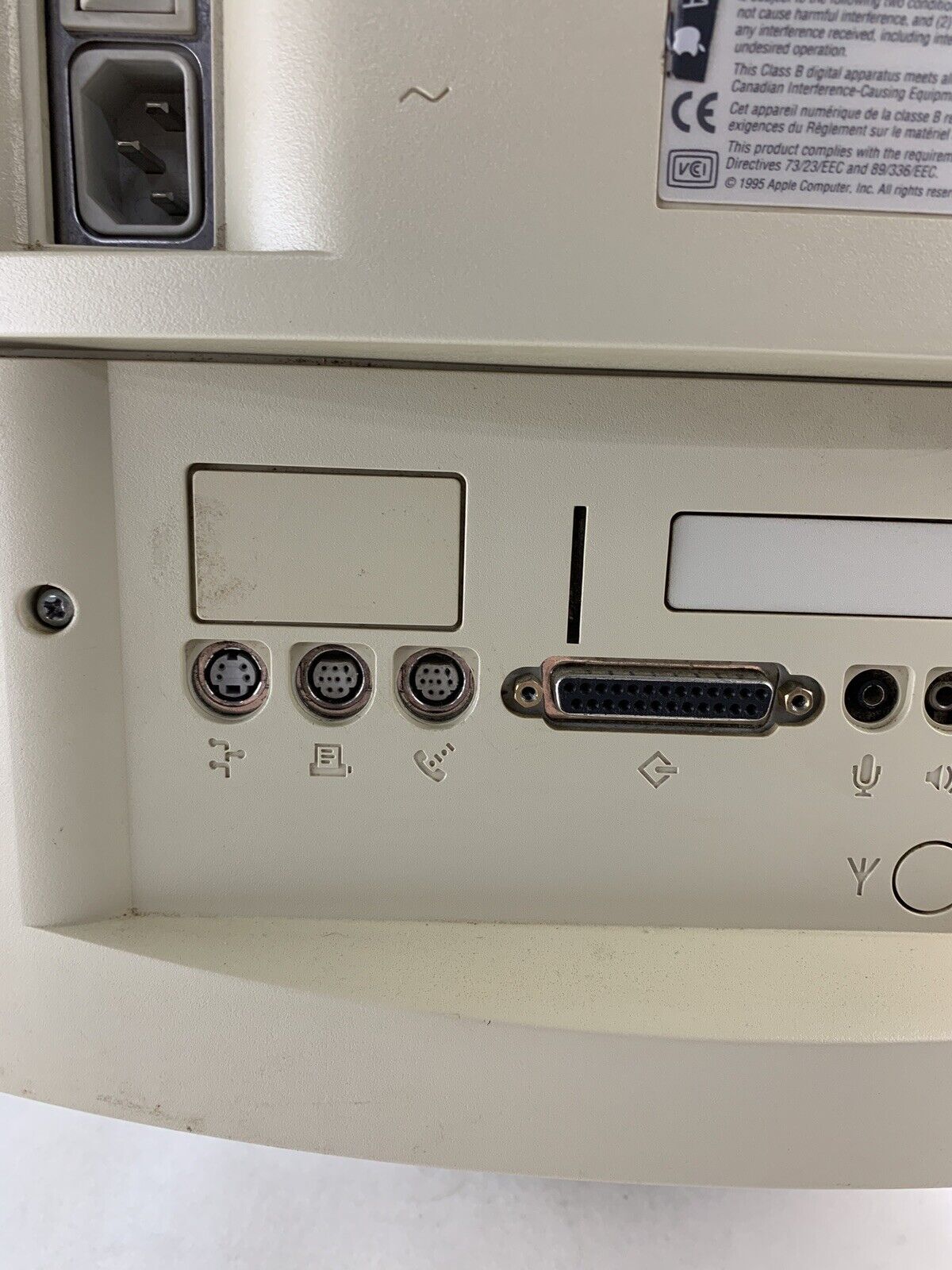 Power Macintosh 5200/75LC PowerPC Computer Power PC 603 75 Mhz Ram No OS No HDD