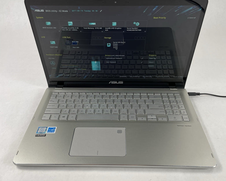 ASUS Q505U 15.6" Core i5-8250U 1.60 GHz 8 GB RAM No HDD No OS READ