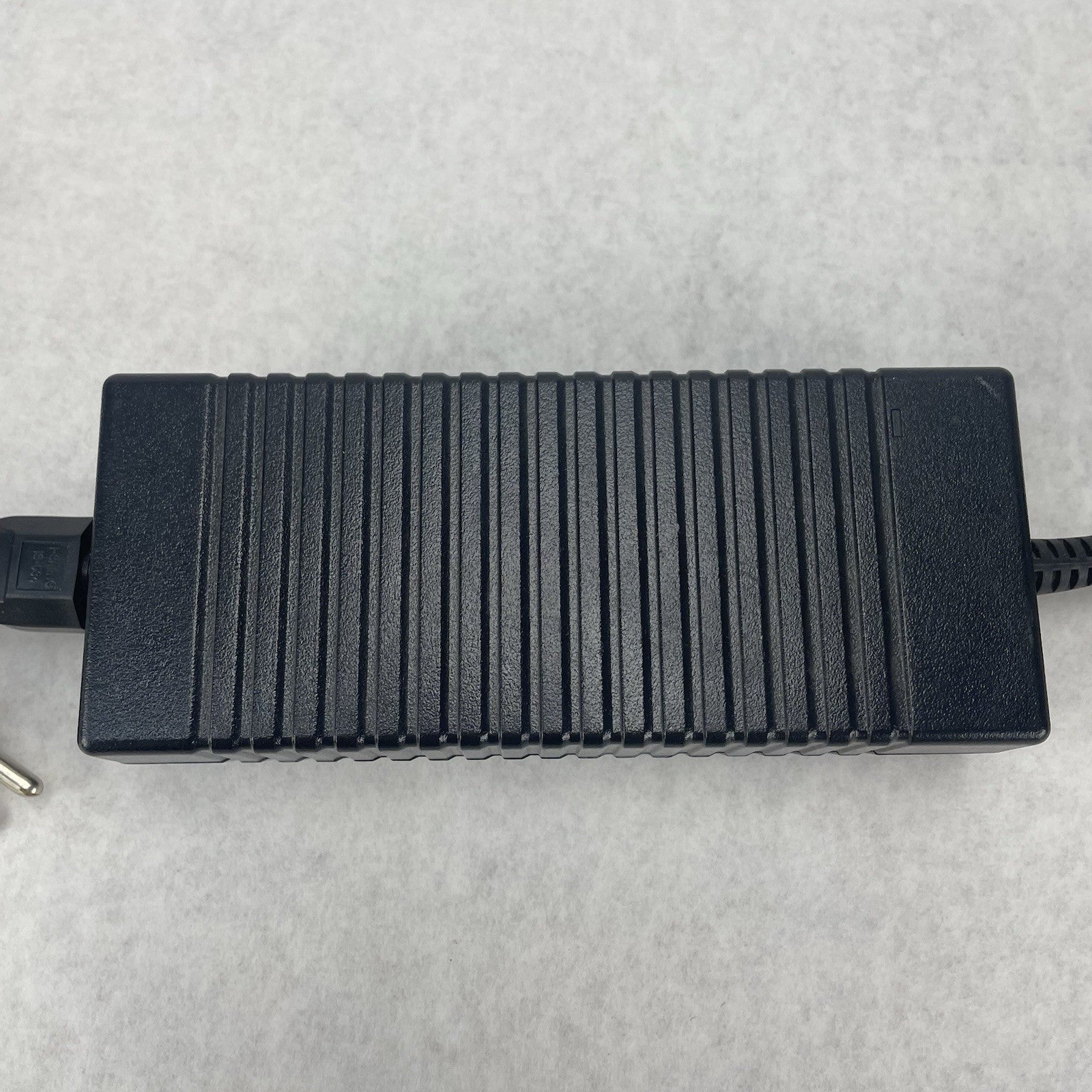 LiteOn  PA-1131-07 19v 6.3a AC Adapter3