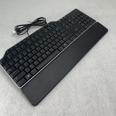 Dell KB522p1 Wired Keyboard w/ Palm Rest