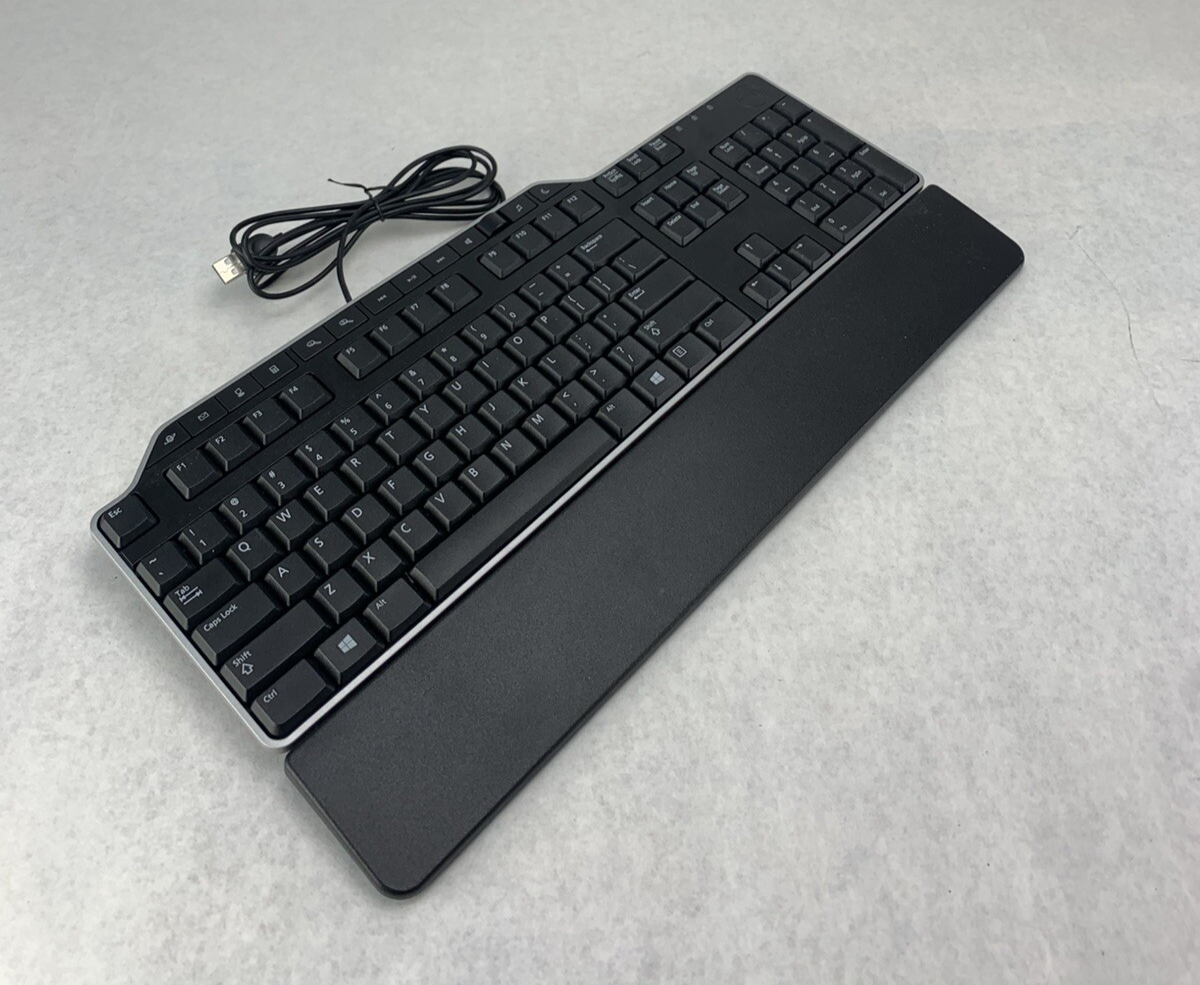 Dell KB522p1 Wired Keyboard w/ Palm Rest