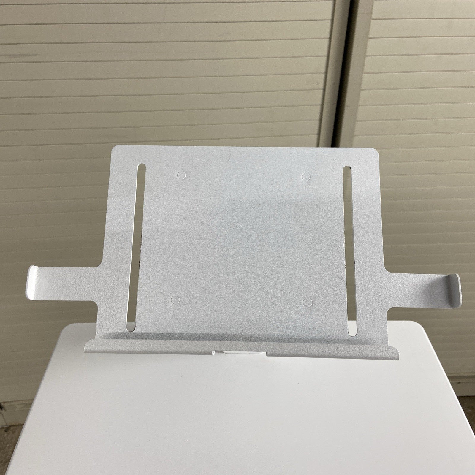 Ergotron StyleView Tablet SV10 Cart w/ Vitec Videocom IP20 - Elora Anton Bauer