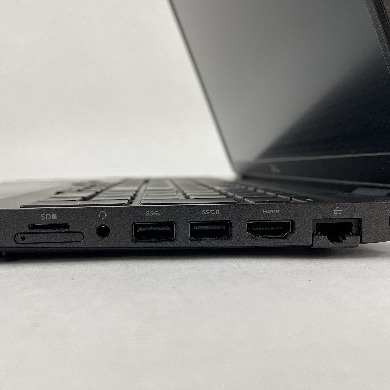Dell Latitude 5500 15.6" i5-8265U 1.60 GHz 8 GB RAM No SSD/OS/AC8