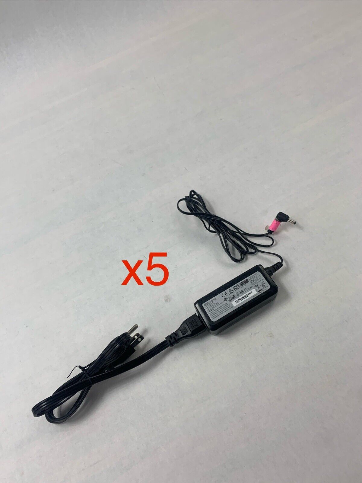 Lot of 5 APD DA-40A19 Power Supply 19V with Power Supply
