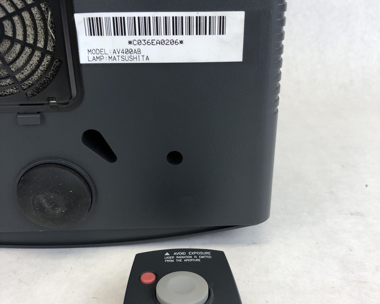 Vintage Vivitek Voyager A400 LCD Projector 407H:20 750 Lumens With Remote