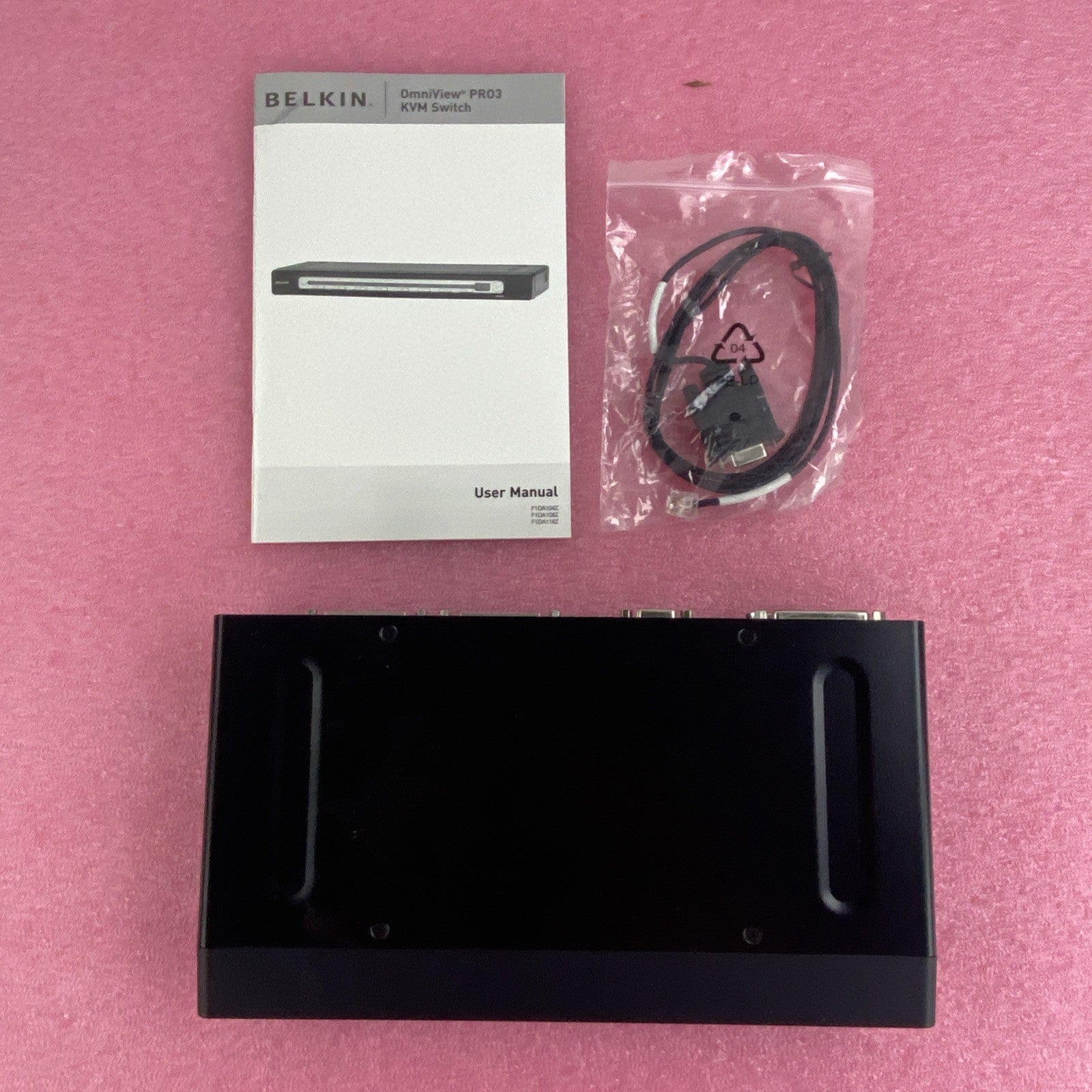 Belkin F1DA104Z OmniView Pro3 4-port KVM Switch5