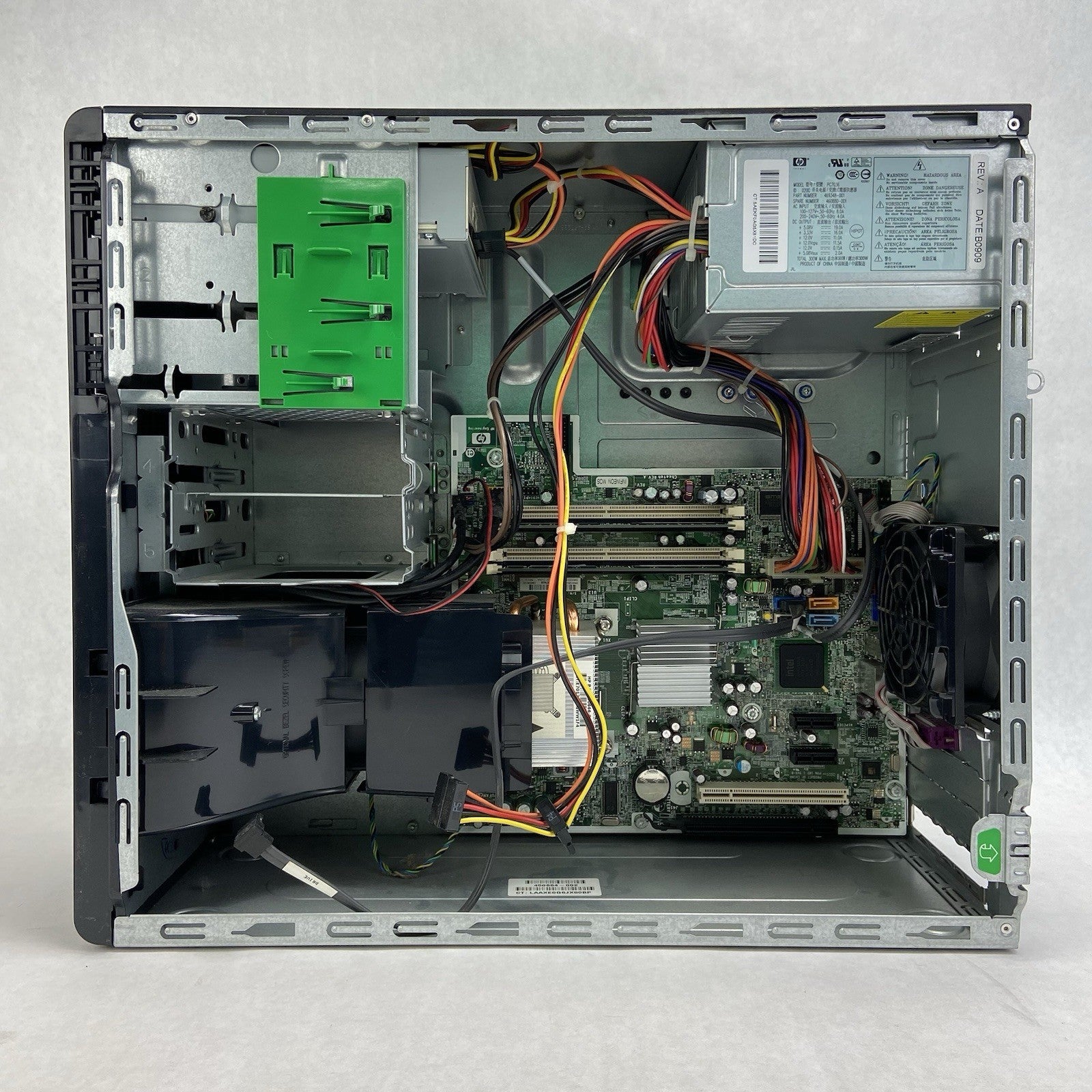 HP Compaq dc5800 MT Intel Pentium Dual-Core E5200 2.5GHz 2GB RAM No HDD No OS9