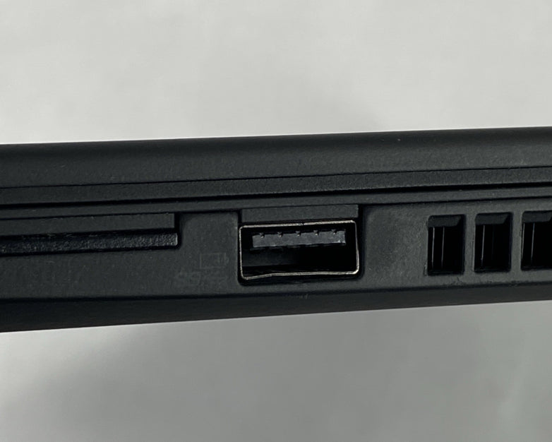 Lenovo ThinkPad T490 Core i5-8365U 1.60 GHz 16GB RAM 14" No Battery No HDD No OS