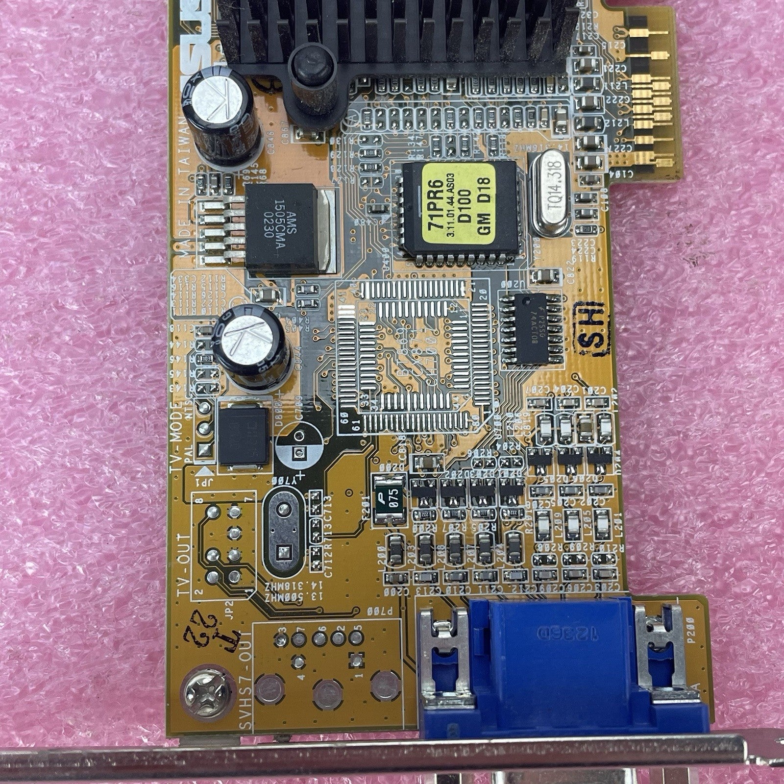 Asus V7100PRO 64MB PURE Nvidia Geforece 2 MX400 AGP VGA3