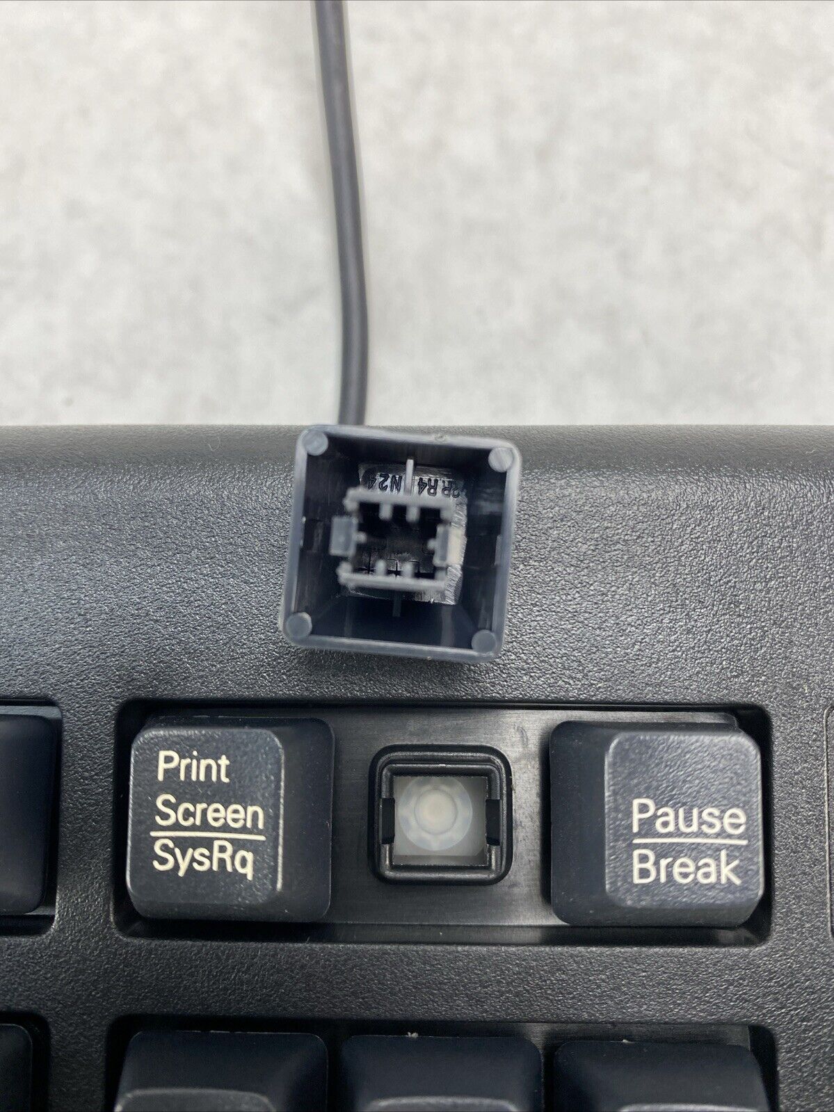 WYSE KB-3923 PS/2 Clacky Keys No Frills Keyboard Grade B