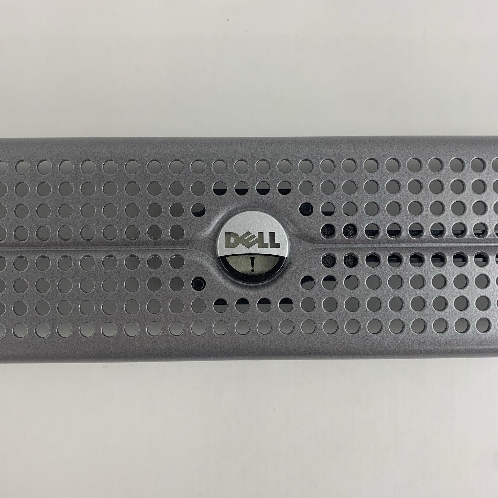 Dell P/N 6G401 0H005 Poweredge 2650 Lockable Front Cover Faceplate Bezel w/ Key3