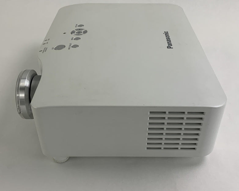 Panasonic PT-AX200U LCD Lamp Projector 474 Lamp Hours - No Remote