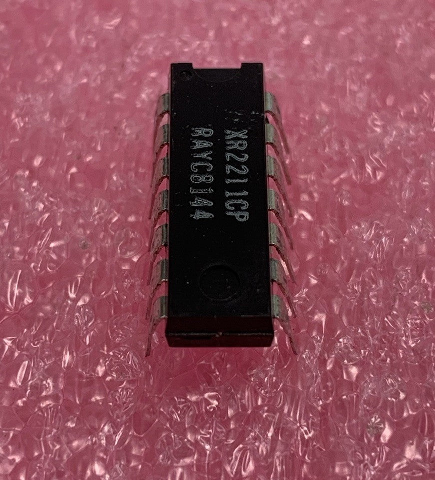 Exar 2211CP 14 Pin Transistor (Lot of 12)