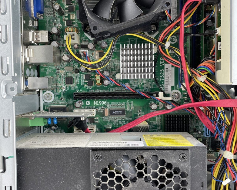 HP 55117C SFF Intel Pentium Dual-Core E5300 2.6GHz 4GB RAM No HDD No OS