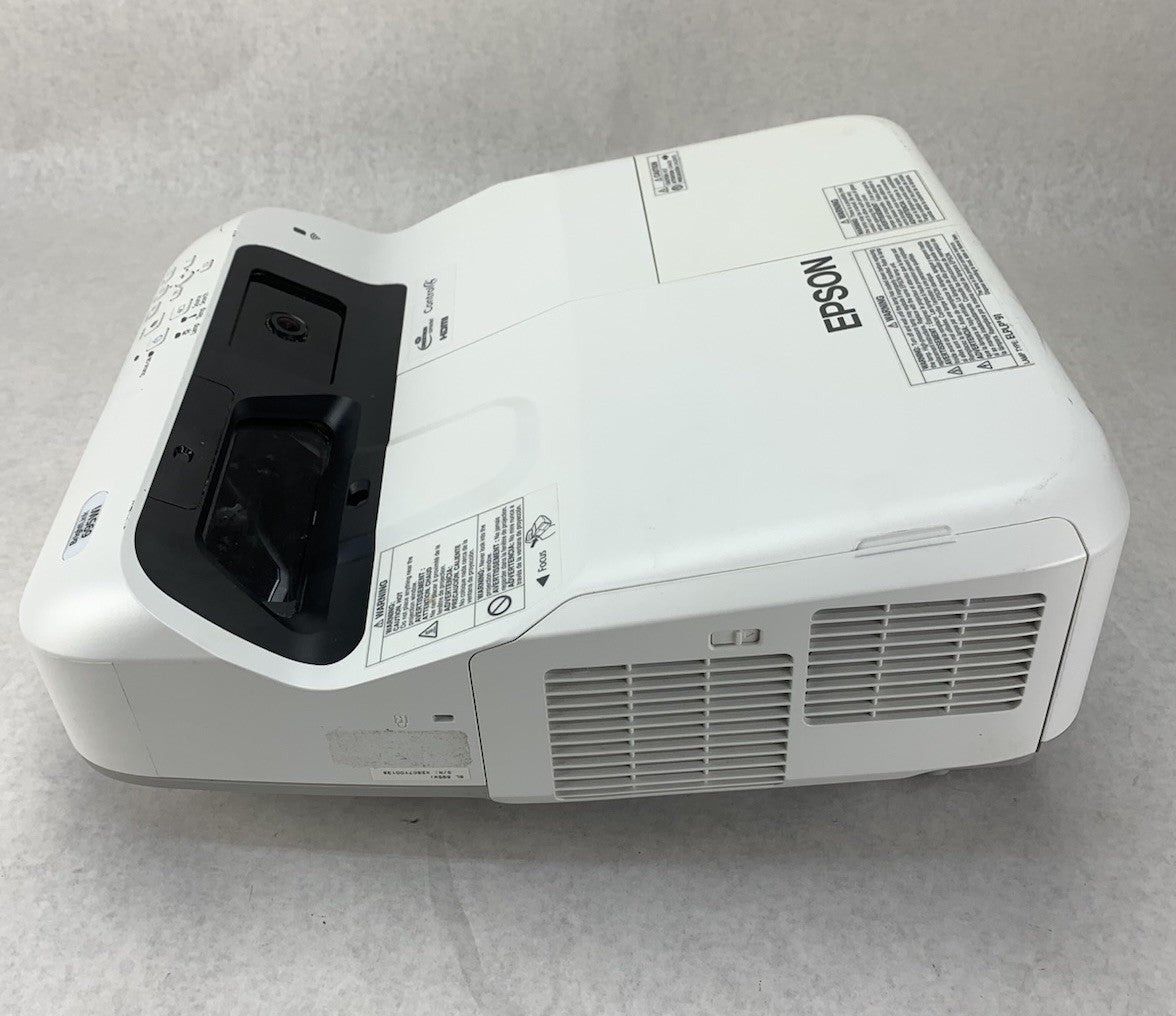 Epson PowerLite 695Wi H740A LCD Lamp Projector 2028 Lamp Hours - No Remote4
