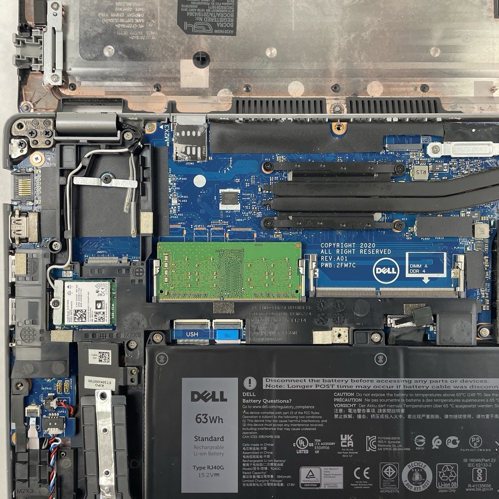 Dell Latitude 5420 14" i5-1135G7 1.40 GHz 8 GB RAM No SSD/OS/AC - Worn Paint18