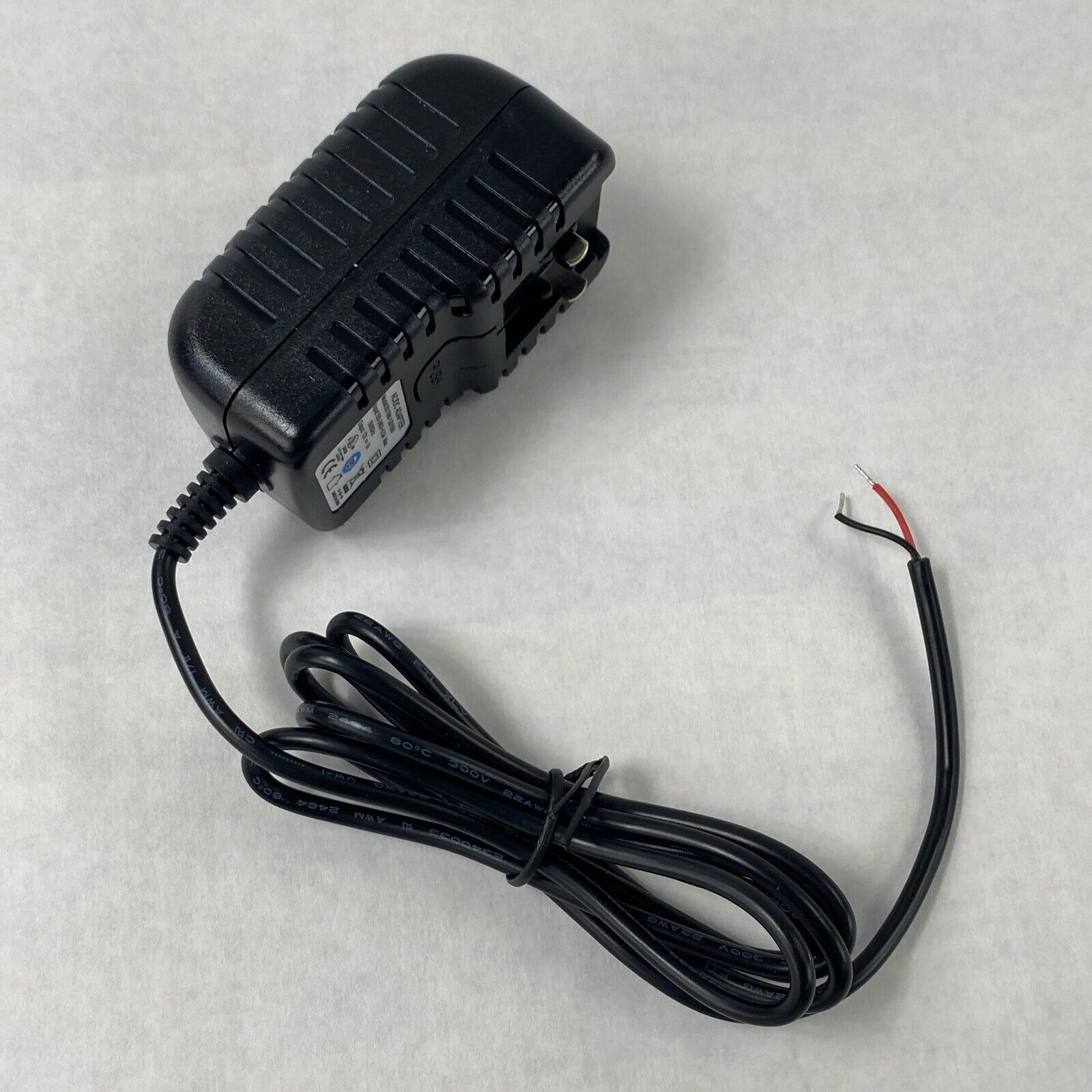 Unbranded BX18W-1201000 12V 1A AC/DC Adapter w/ International Wall Plug Adapters