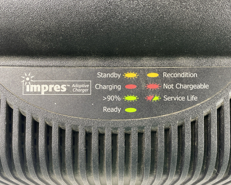 Motorola WPLN4197A Impres 6-Unit Adaptive Charger with Power Cord