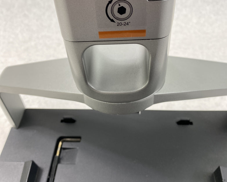 Dell RM361 17"-24" monitor stand with E-series docking station