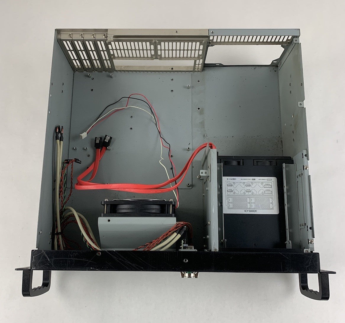 Unbranded 2U Server Chassis Rackmount Case No Power Supply No Boards No Caddies