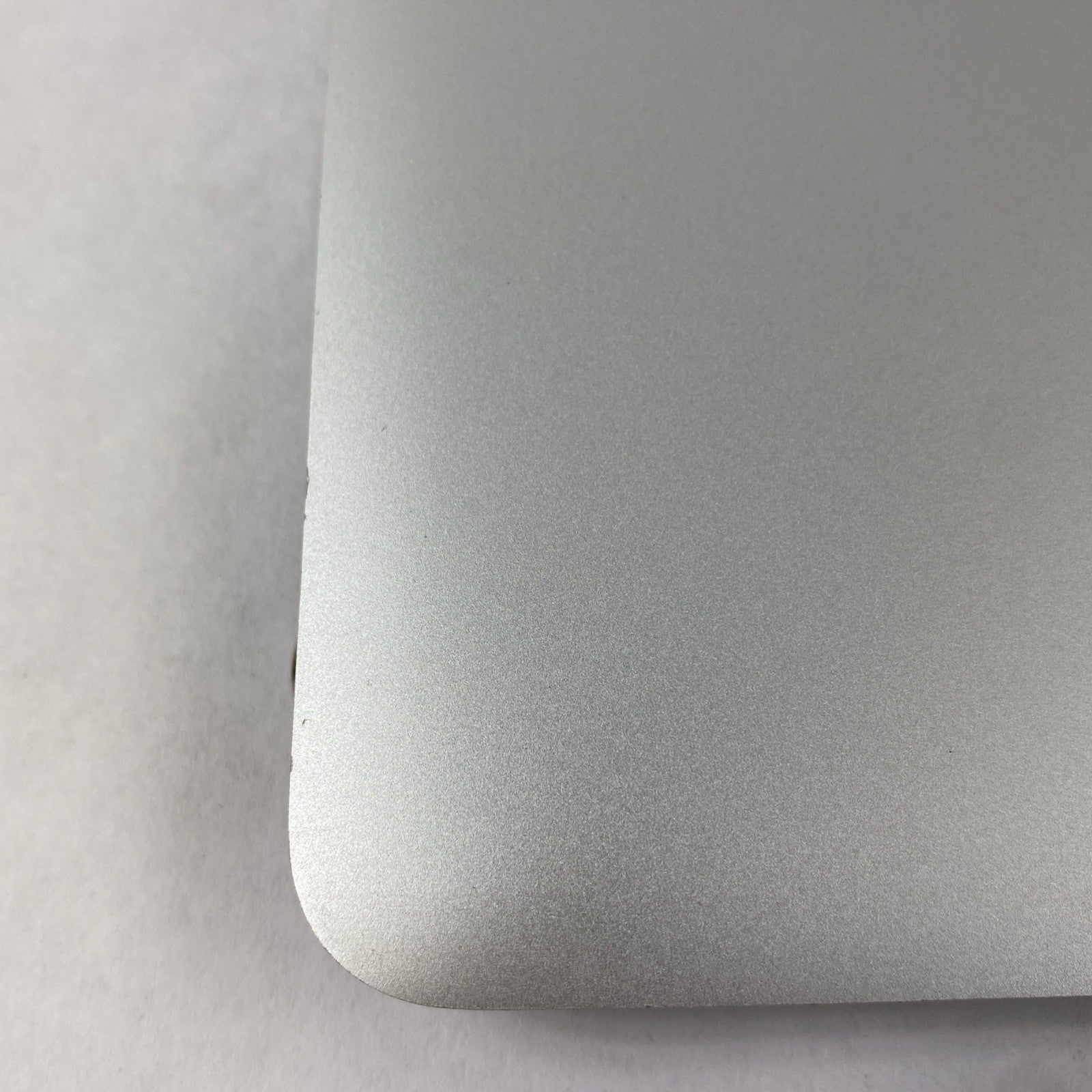Apple MacBook Pro A1502 13.3-inch Screen Display Assembly Tested14