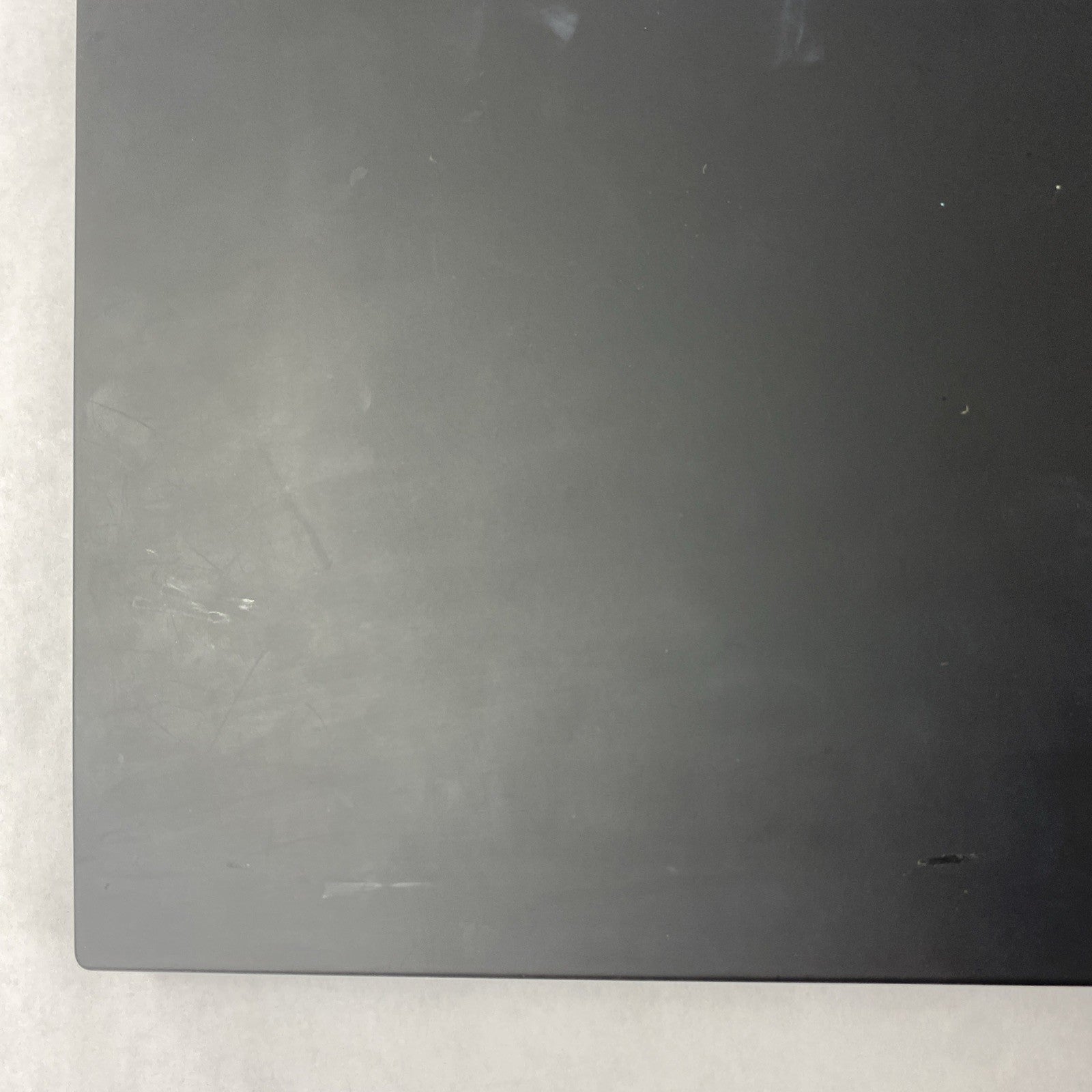 Lenovo ThinkPad P1 15.6" Touch Xeon E 2176M 2.70 GHz 16 GB RAM No HDD No OS