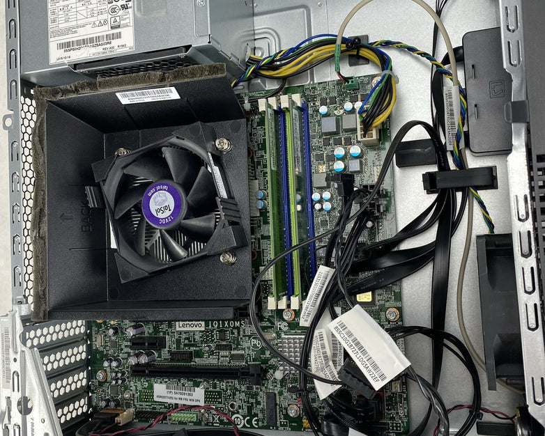 Lenovo ThinkCentre M900 SFF Intel Core i5-6500 3.2GHz 8GB RAM No HDD No OS