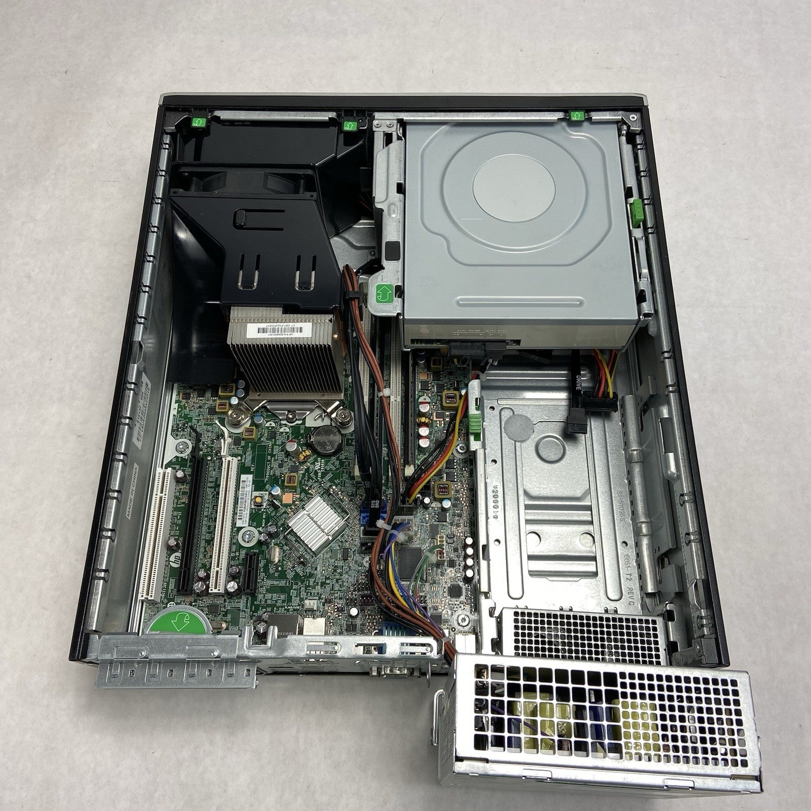 HP Compaq 8200 Elite SFF Intel Core i5-2400 3.1GHz 4GB RAM No HDD No OS10