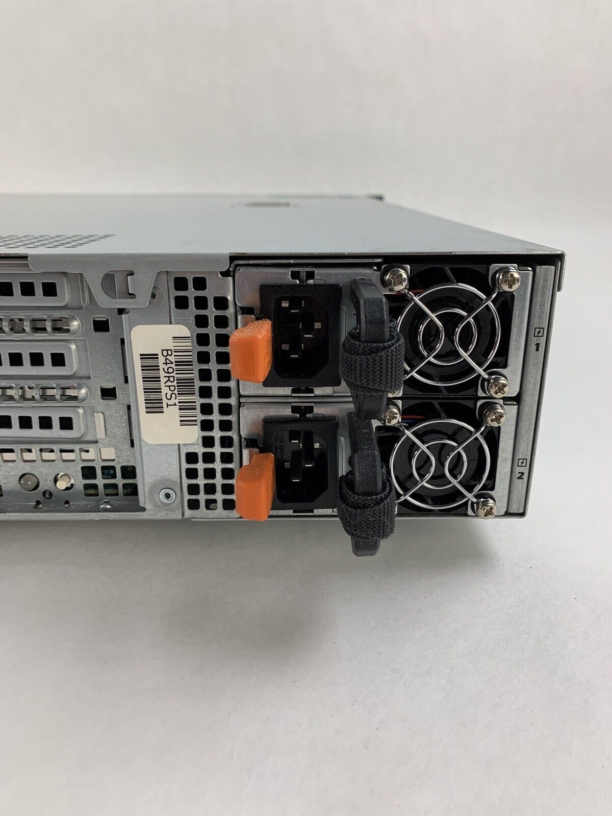 Dell PowerEdge R515 Server 1x AMD Opteron 4122 2.2 GHz 16 GB RAM No HDD No OS
