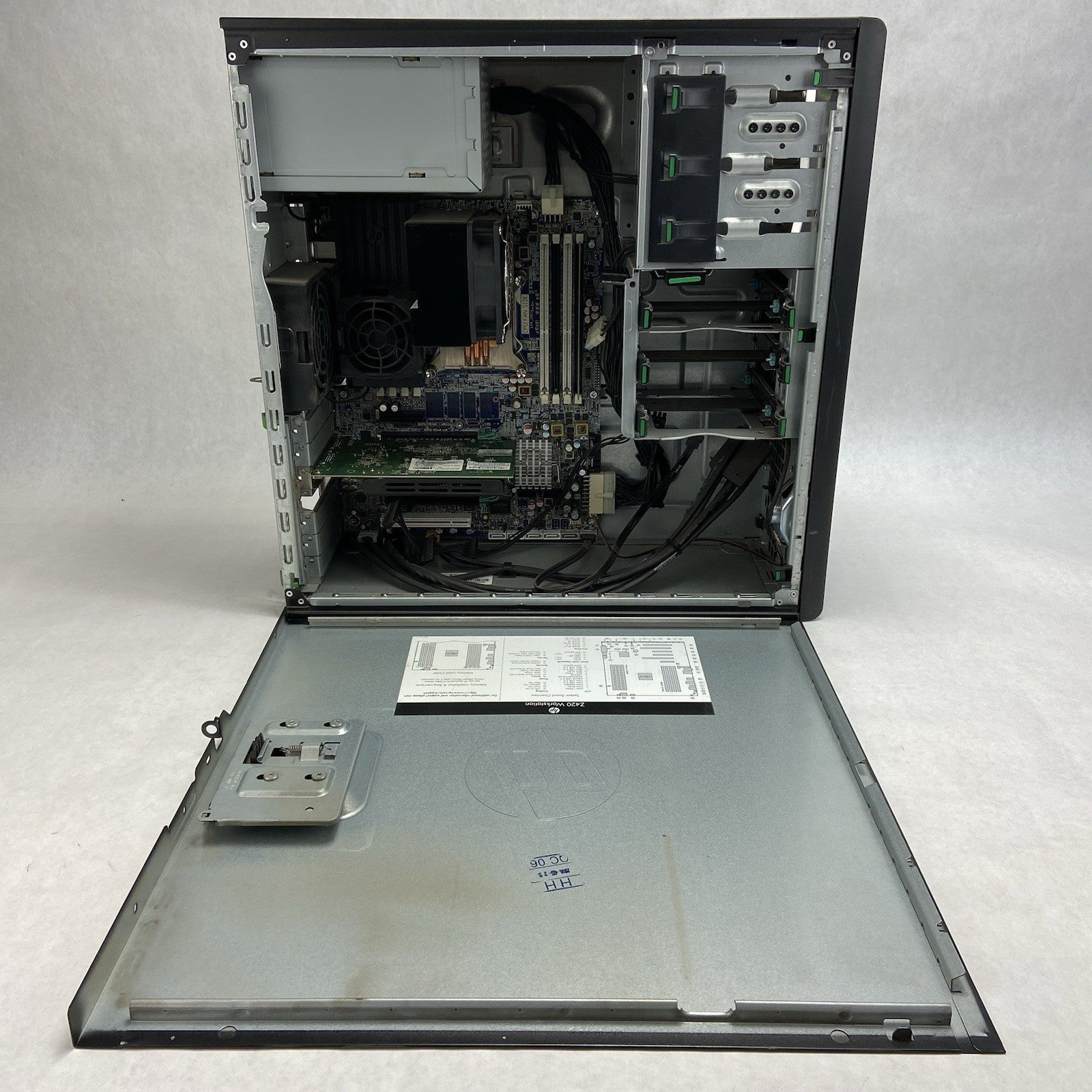 HP Z420 Workstation MT Intel Xeon E5-1620 3.6GHz 8GB RAM No HDDOS GeForce G3-638