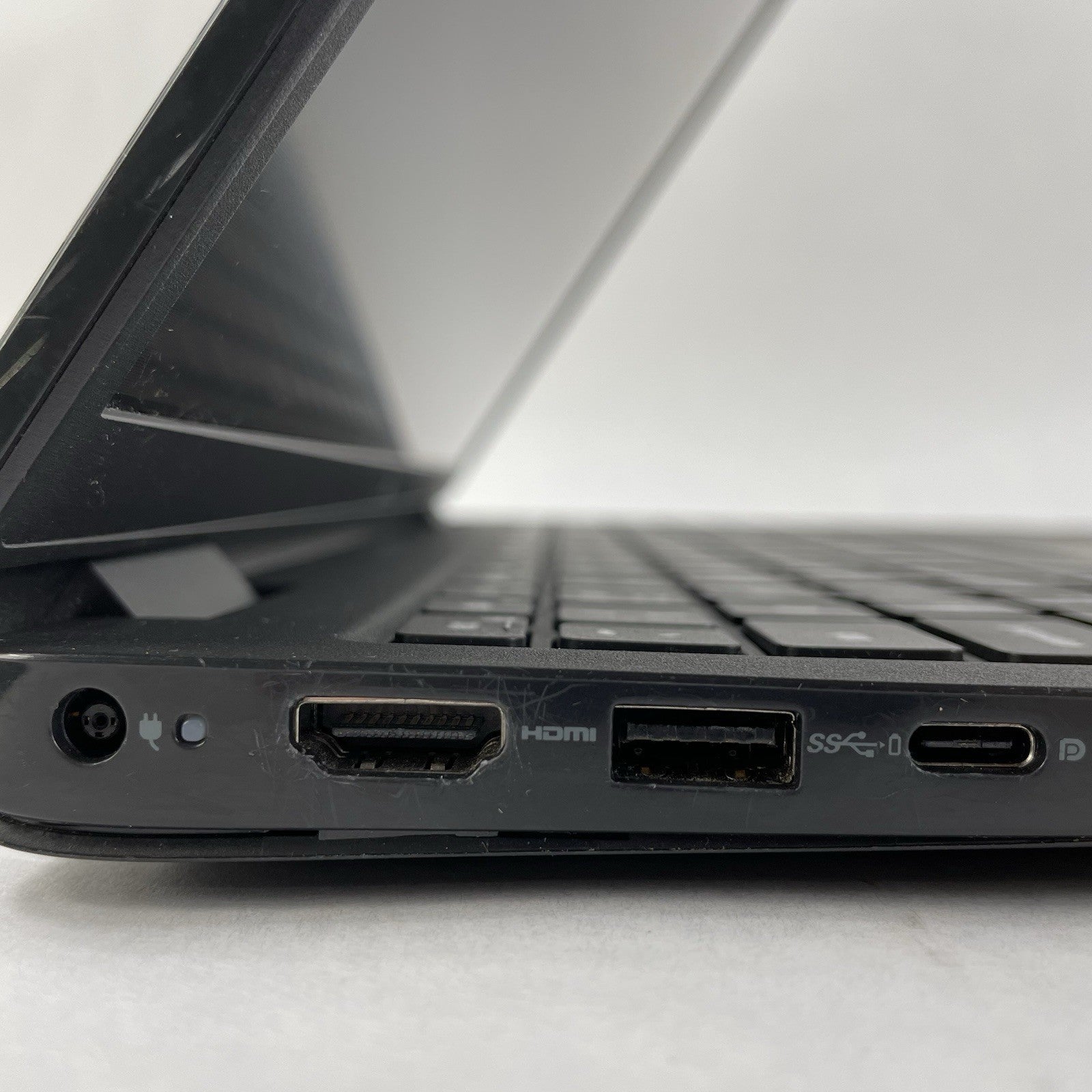 Dell Latitude 3520 15.6" i5-1135G7 2.40 GHz 8 GB RAM No SSD/OS/AC5
