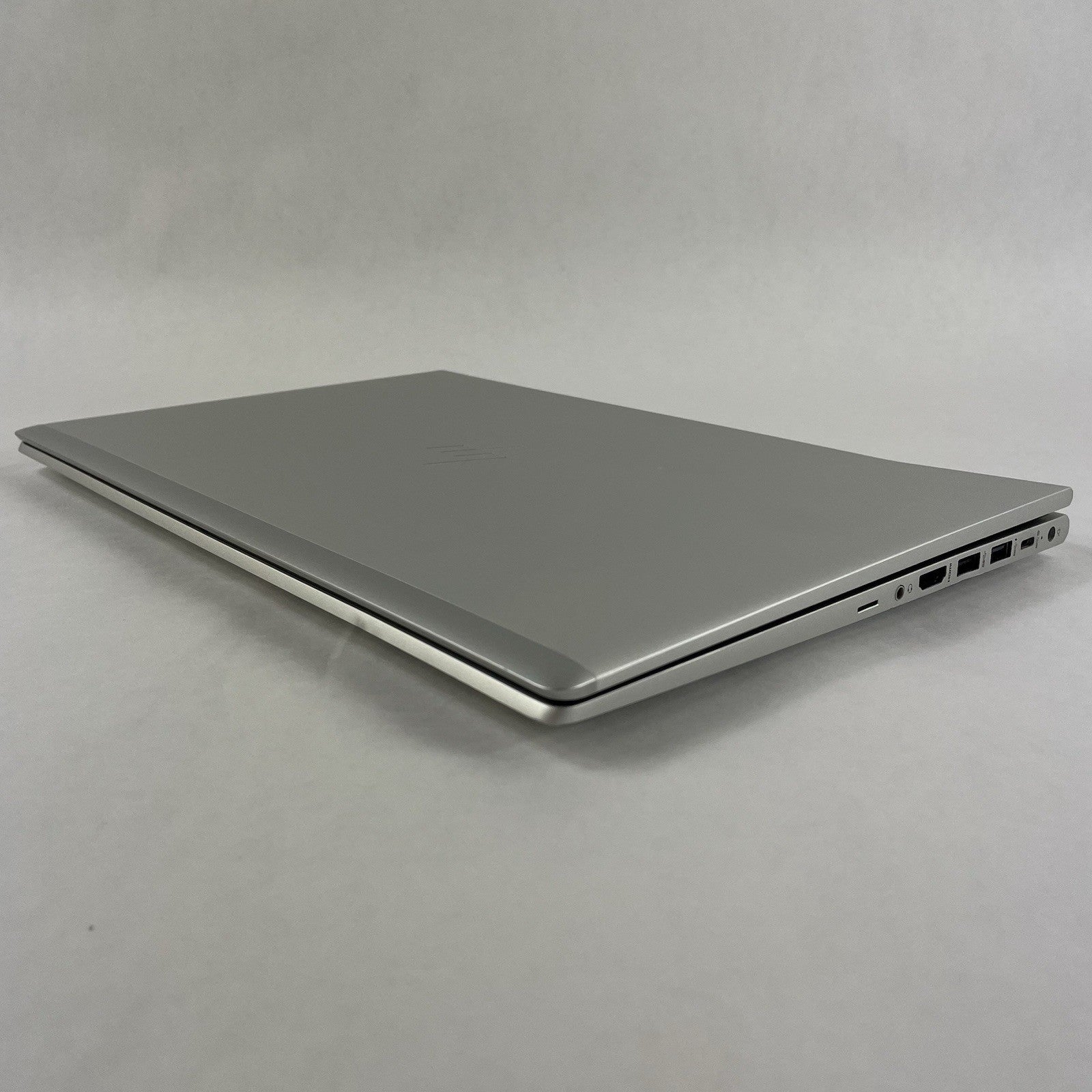 HP EliteBook 655 G10 15.6" AMD Ryzen 7 Pro 7730U 2GHz 8GB RAM No SSD/OS/AC- READ9