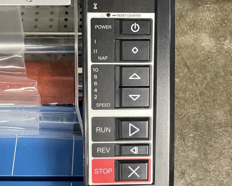 GBC Pinnacle 27 EZLoad Thermal Roll Laminator, 27" Maximum Width, 8-10