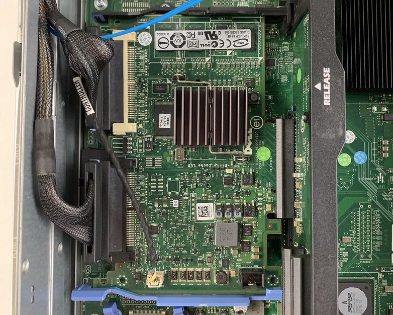 Dell PowerEdge R710 x1 Intel Xeon E5504 2.00 GHz 24 GB RAM No HDD No OS No CD