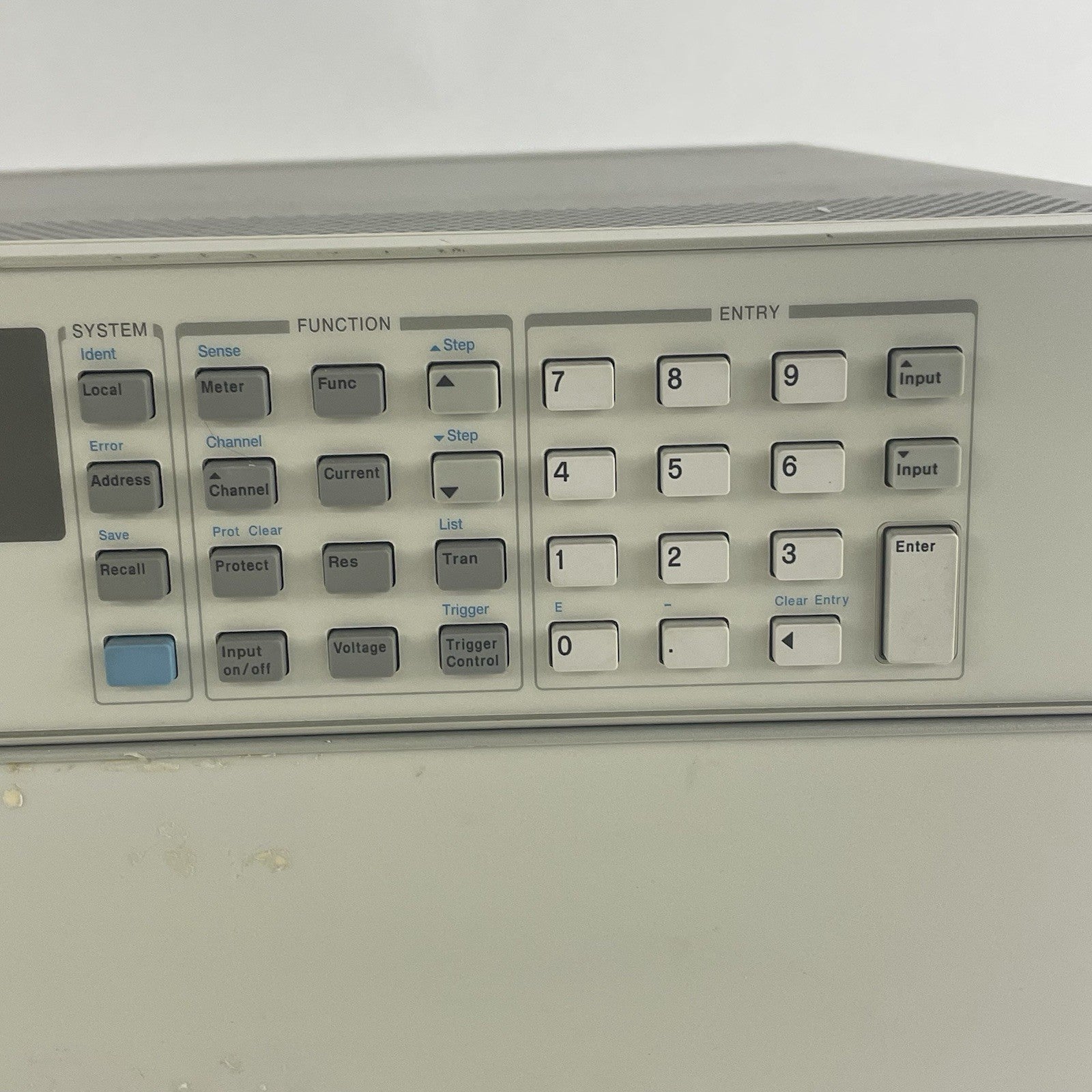 Agilent N3300A Electronic Load Mainframe 3x N3304A Module May Need Calibration3