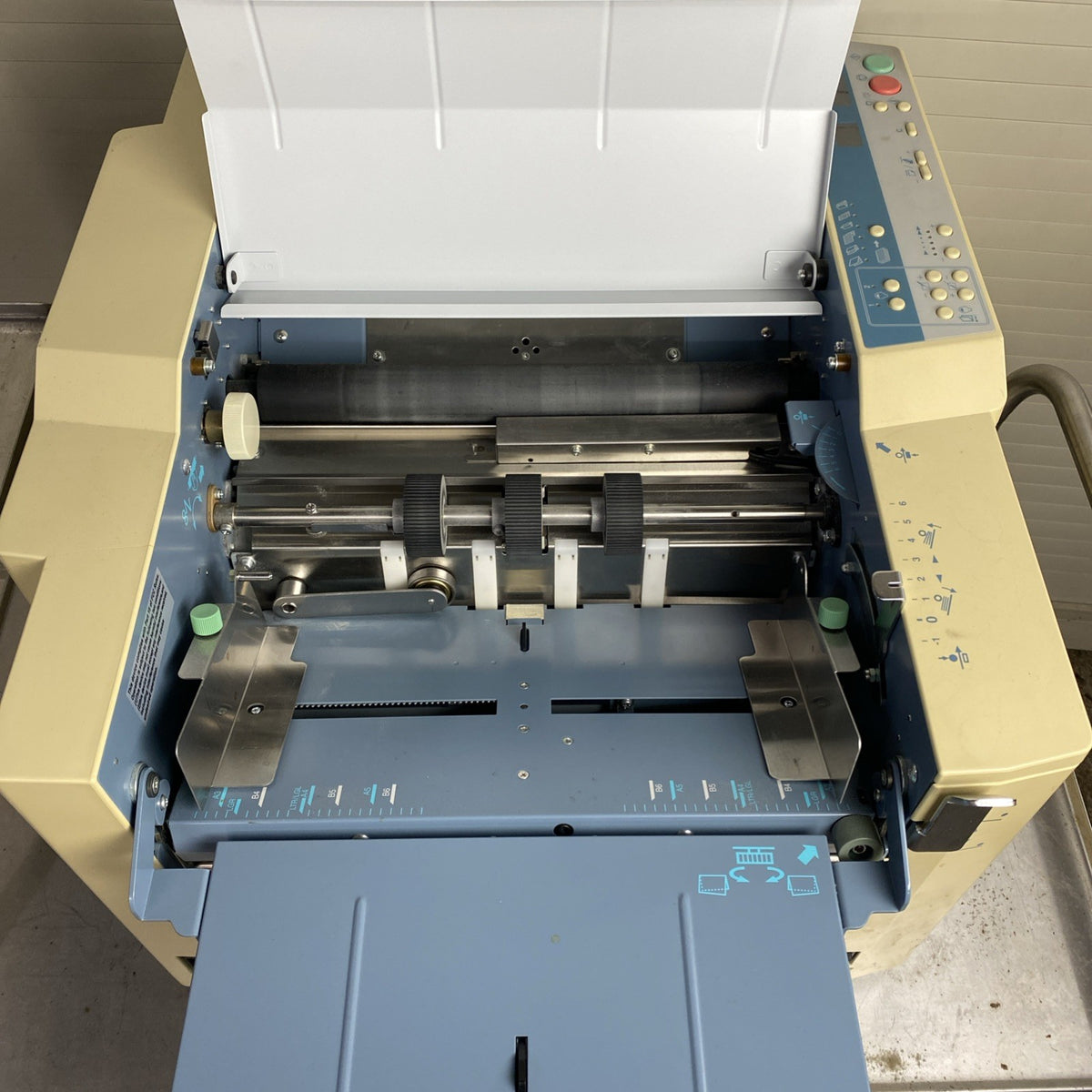 Duplo DF 915 Folding Machine Missing Folding Tray 1 Not Tested16