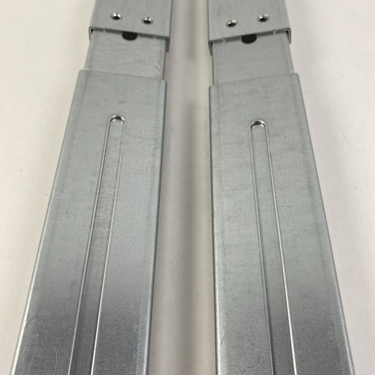 Foxconn 2F77A-02 Right and Left Sliding Server Rails - No Screws5