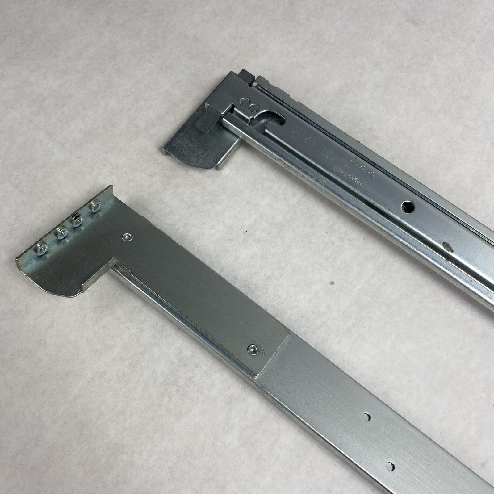 Dell PowerEdge 0Y4973 0Y4974 2U Rail Set8
