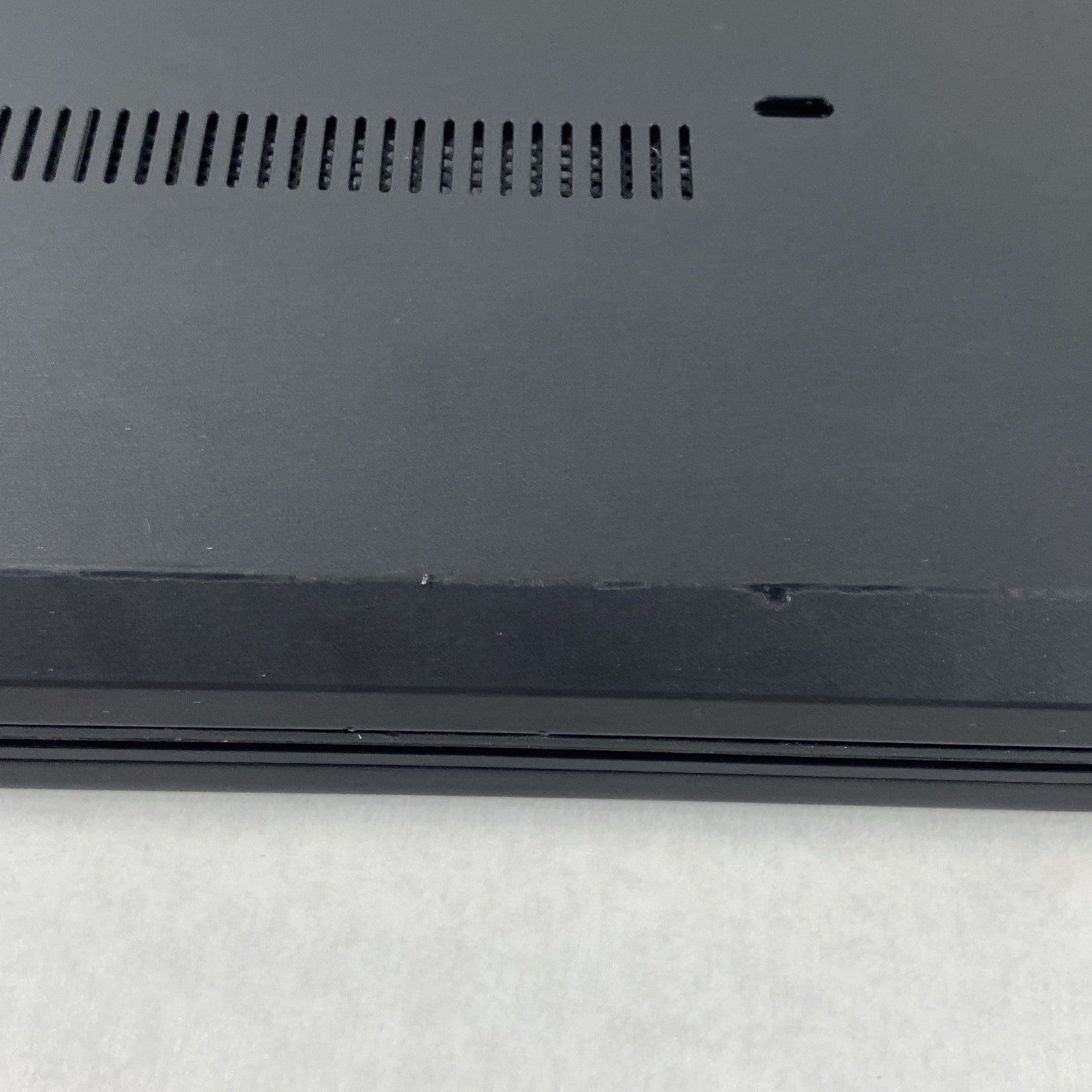 Lenovo ThinkPad T470 Core i5-6300U 2.4GHz 8GB RAM 14.0" No HDD No OS