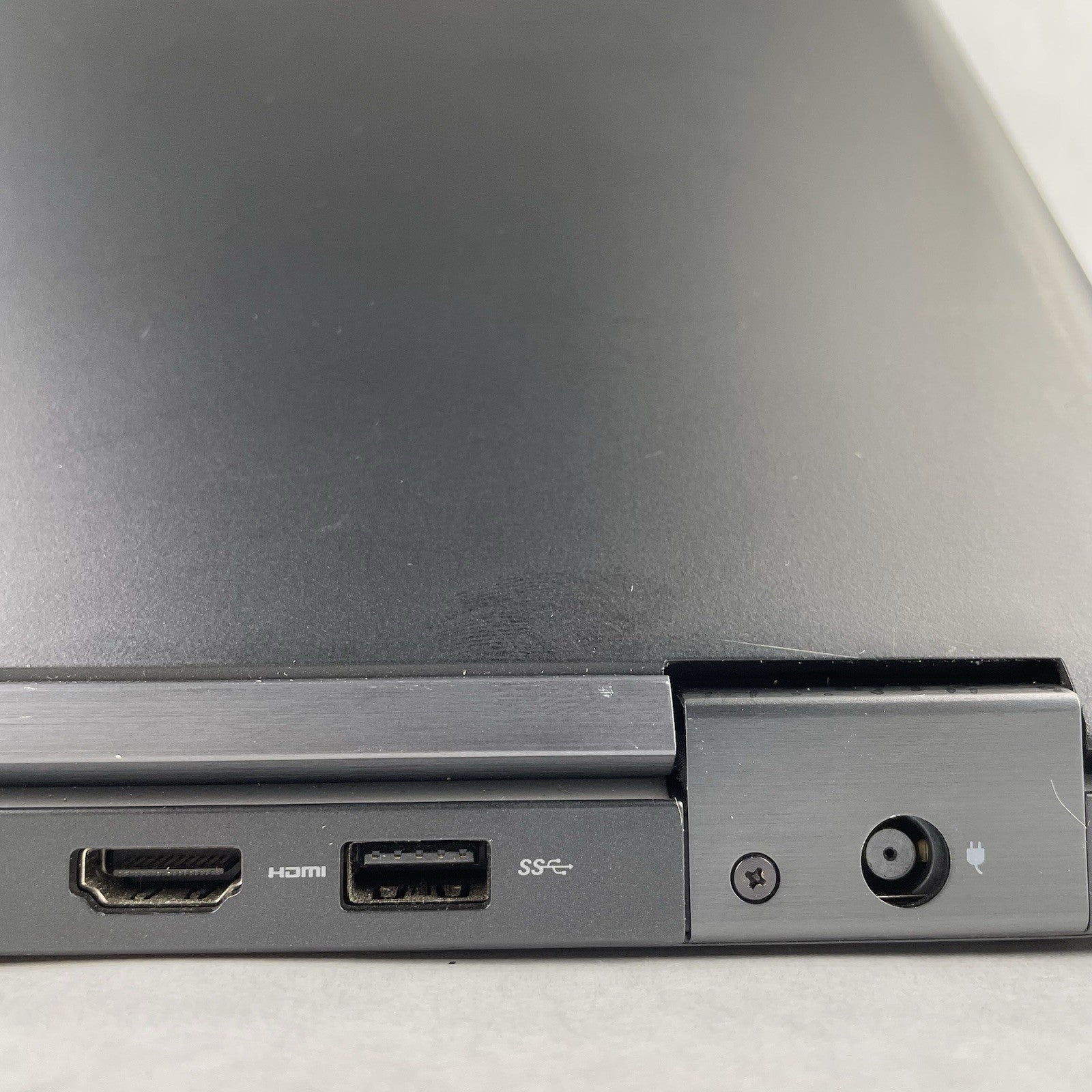Dell Latitude 5580 15.6" i5-6300U 2.40 GHz 8 GB RAM No SSD/OS/AC11