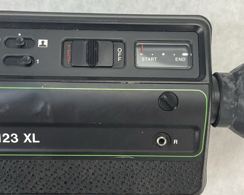 Bell & Howell  2123F Super 8 Hand Cam No Film - For Parts or Repair