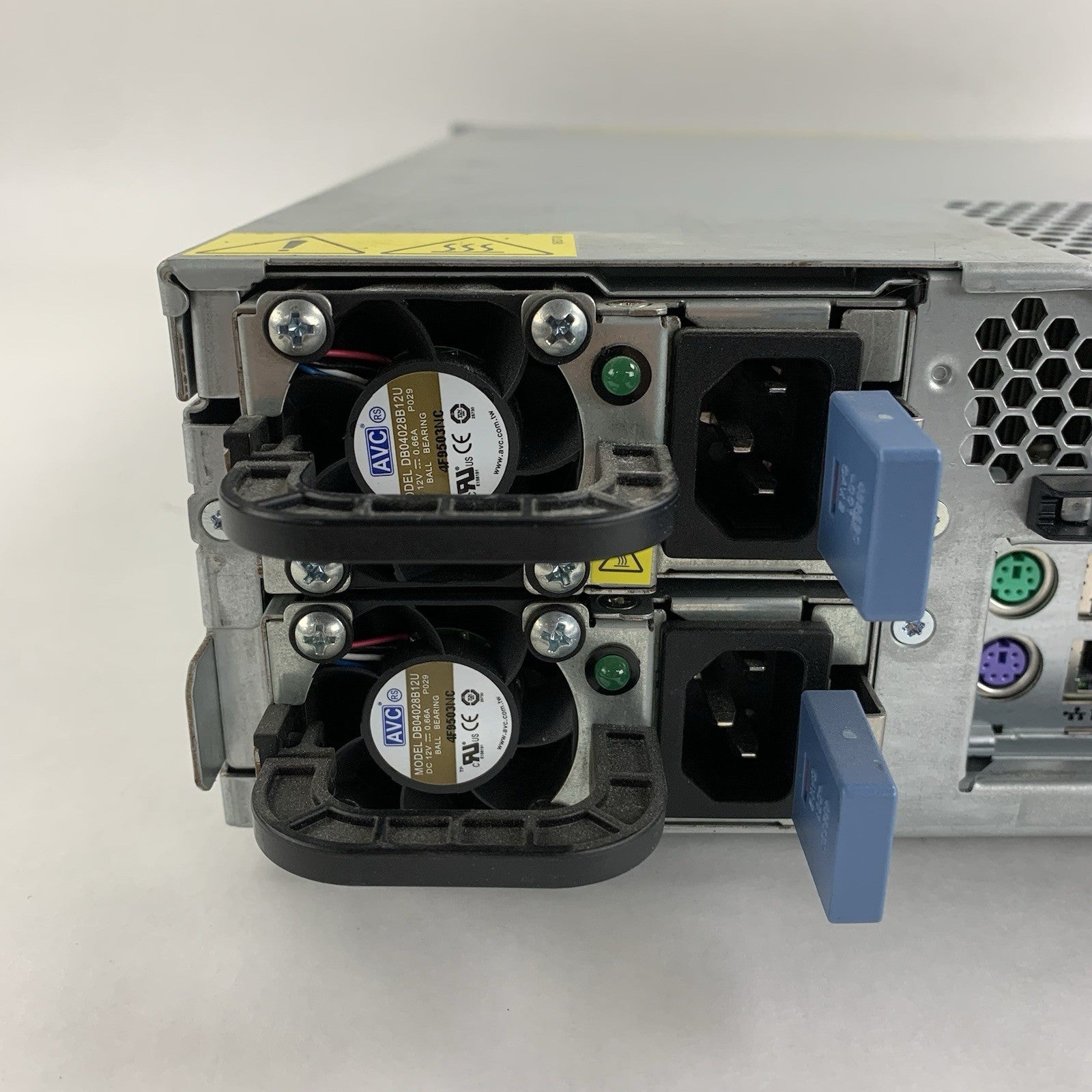 HP StorageWorks D2D Backup System 1x AMD Opteron 2383 2.7GHz 8GB RAM No OS/HDD6